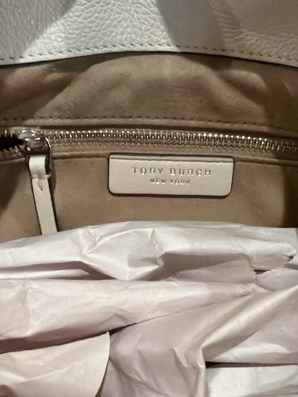 Tory Burch Large Charlie Quilted Drawstring Bag - Light Cream - Picture 2 of 8